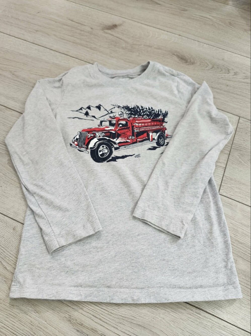 OshKosh Originals Boys Grey Vintage Fire Truck Graphic Long Sleeve Shirt Size 7